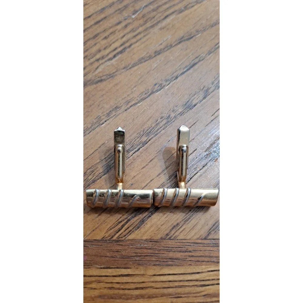 Vintage Gold-tone Swank Metal‎ Cufflinks with Spiral Pattern